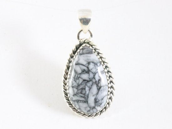 Bewerkte zilveren hanger met pinoliet afbeelding 4