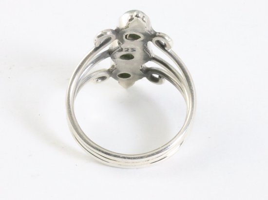 Opengewerkte zilveren ring met 3 groene aventurijn stenen afbeelding 3