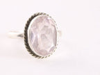 Bewerkte zilveren ring met rozenkwarts afbeelding 1