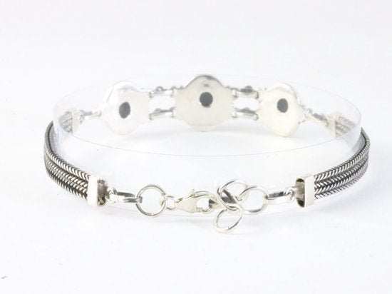 Bewerkte zilveren armband met onyx afbeelding 3