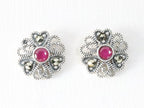 Zilveren oorstekers met robijn en marcasiet afbeelding 1