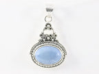 Bewerkte zilveren hanger met blauwe opaal afbeelding 4