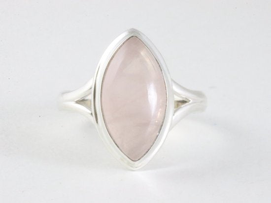 Hoogglans zilveren ring met rozenkwarts afbeelding 4