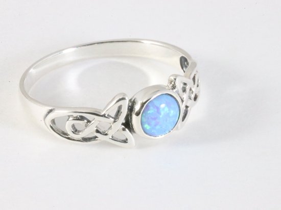 Fijne opengewerkte hoogglans zilveren ring met Australische opaal afbeelding 1