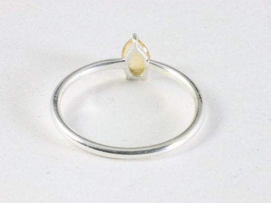 Fijne hoogglans zilveren ring met citrien afbeelding 3