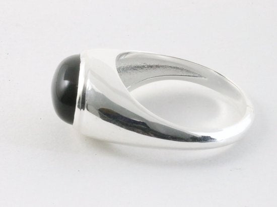 Zilveren ring met onyx afbeelding 2