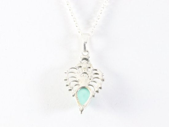 Fijne opengewerkte zilveren hanger met aqua chalcedoon aan ketting afbeelding 3