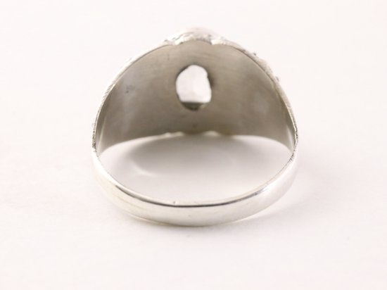 Bewerkte zilveren ring met bergkristal afbeelding 3