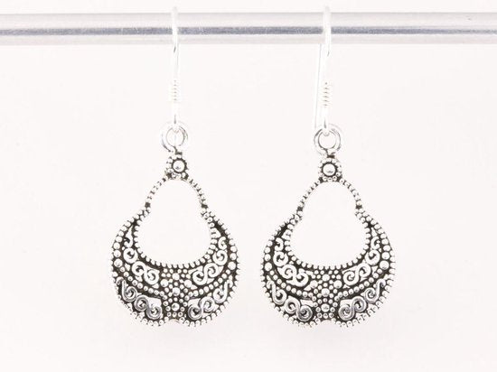 Fijn bewerkte zilveren oorbellen afbeelding 4