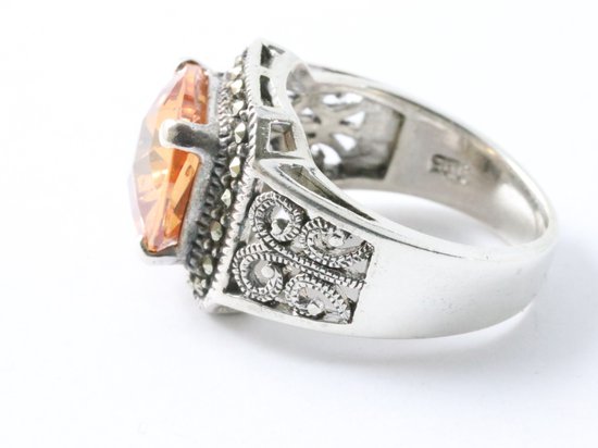 Opengewerkte zilveren ring met citrien en marcasiet afbeelding 2