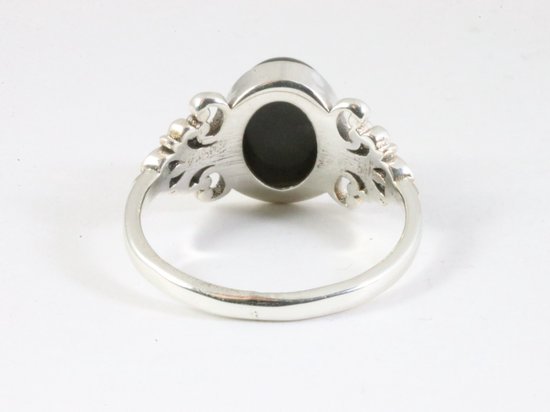 Fijne bewerkte zilveren ring met onyx afbeelding 3