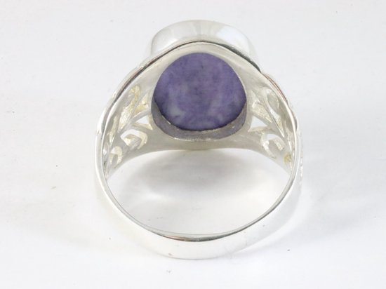 Opengewerkte zilveren ring met charoiet afbeelding 3