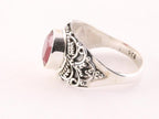 Bewerkte zilveren ring met robijn afbeelding 2