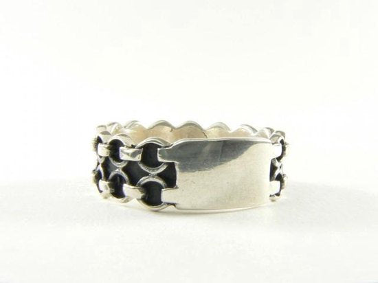 Zilveren ring met schakelpatroon afbeelding 2