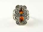 Bewerkte zilveren ring met amber afbeelding 4
