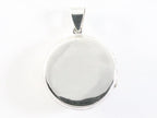Rond opengewerkt zilveren medaillon met parelmoer afbeelding 3