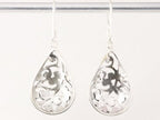 Opengewerkte druppelvormige zilveren oorbellen met marcasiet afbeelding 3