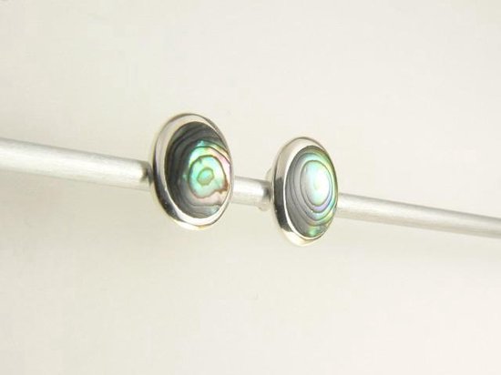 Fijne ovale zilveren oorstekers met abalone schelp afbeelding 3
