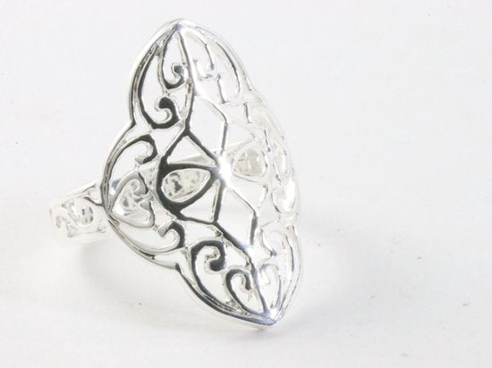 Langwerpige opengewerkte zilveren ring afbeelding 1