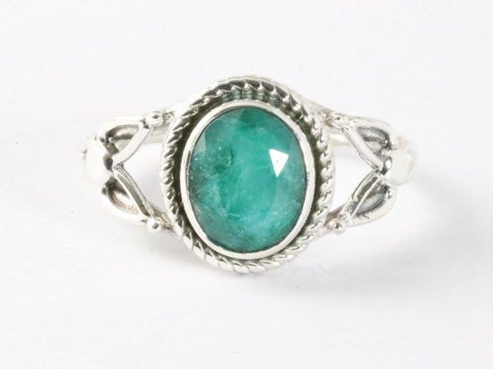 Opengewerkte zilveren ring met smaragd afbeelding 4