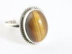 Bewerkte ovale zilveren ring met tijgeroog afbeelding 1