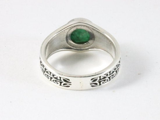 Bewerkte zilveren ring met smaragd afbeelding 2