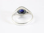 Fijne bewerkte zilveren ring met blauwe saffier afbeelding 3