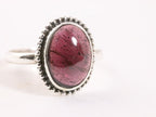 Bewerkte ovale zilveren ring met granaat afbeelding 1