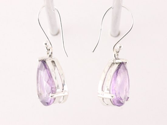 Zilveren oorbellen met amethist afbeelding 2