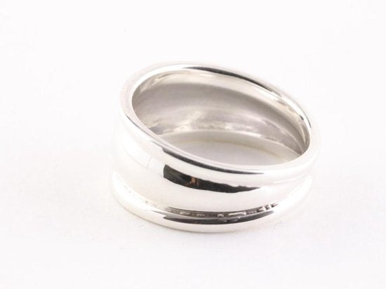 Brede hoogglans zilveren ring met ribbels afbeelding 2