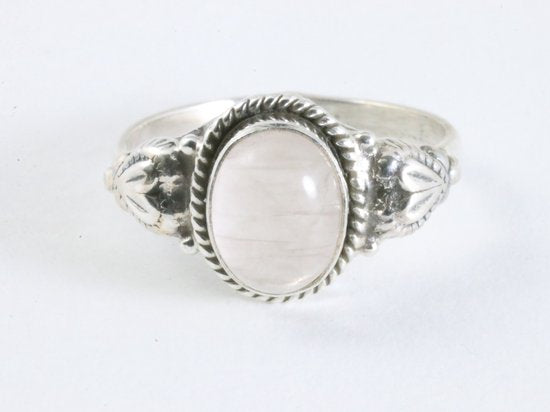 Bewerkte zilveren ring met rozenkwarts afbeelding 4