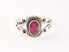 Fijne bewerkte zilveren ring met robijn afbeelding 4