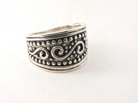 Zilveren ring met fantasiegravering afbeelding 1