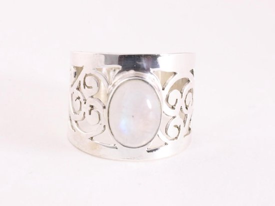 Opengewerkte zilveren ring met regenboog maansteen afbeelding 4