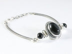 Bewerkte zilveren armband met onyx afbeelding 2