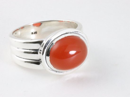 Zware zilveren ring met carneool afbeelding 1