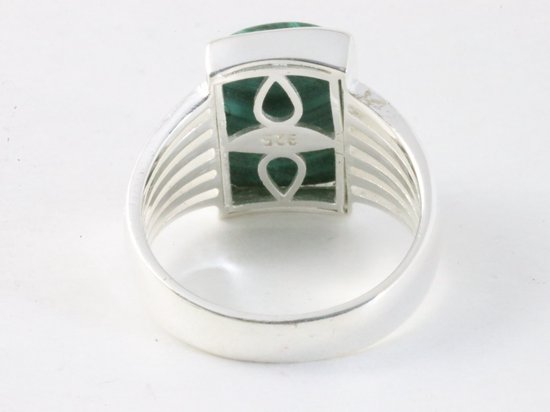 Opengewerkte rechthoekige zilveren ring met malachiet afbeelding 3