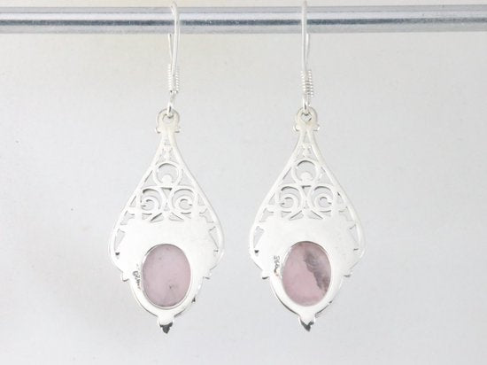 Lange opengewerkte zilveren oorbellen met rozenkwarts afbeelding 2