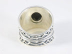 Bewerkte zilveren ring met onyx afbeelding 3