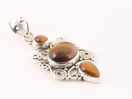 Opengewerkte zilveren hanger met tijgeroog aan ketting afbeelding 2