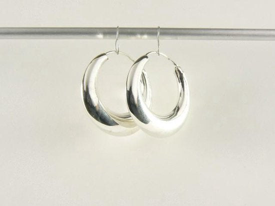 Zilveren oorringen afbeelding 2