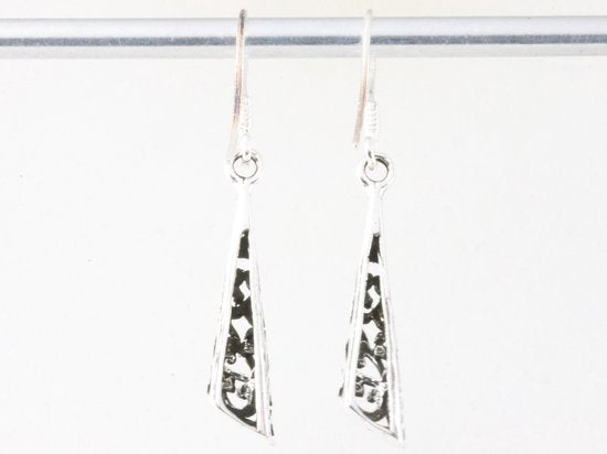 Fijne opengewerkte zilveren oorbellen afbeelding 2