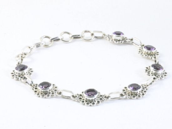 Bewerkte zilveren armband met amethist afbeelding 2