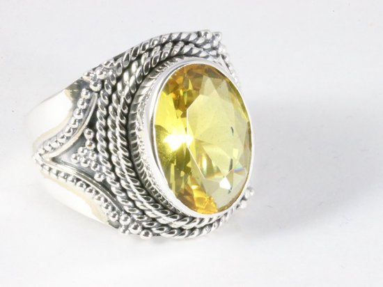 Bewerkte zilveren ring met citrien afbeelding 1