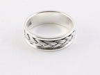 Zilveren ring met vlechtmotief afbeelding 2