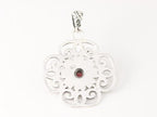 Grote opengewerkte zilveren hanger met rode koraal steen afbeelding 2