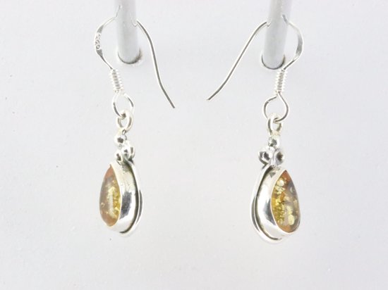 Fijne bewerkte zilveren oorbellen met amber afbeelding 2