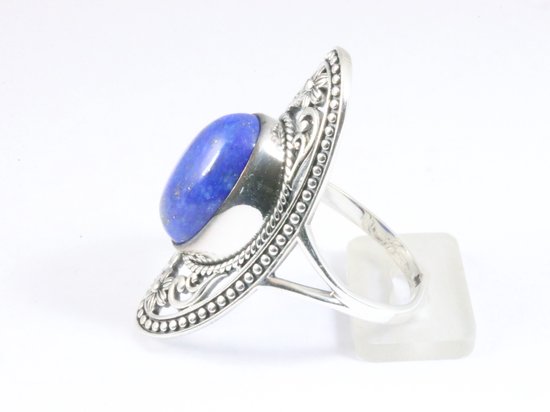 Langwerpige opengewerkte zilveren ring met lapis lazuli afbeelding 2