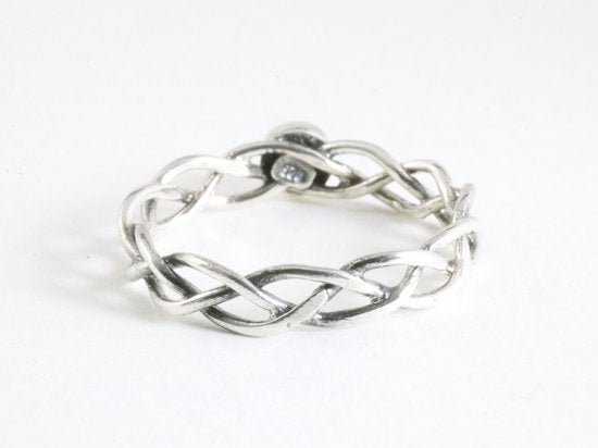 Fijne gevlochten zilveren ring met welo opaal afbeelding 3