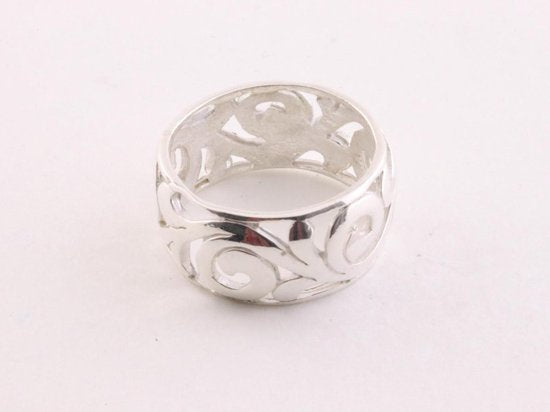 Opengewerkte zilveren ring afbeelding 2